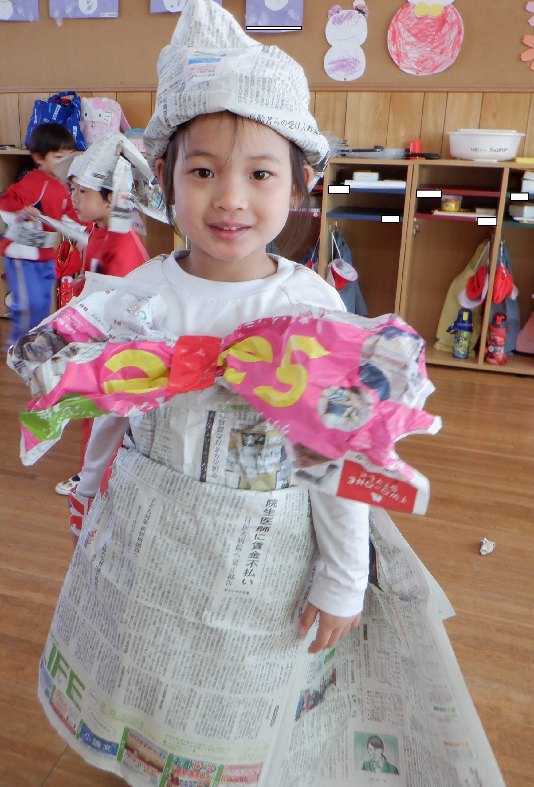 記事：新聞紙で大変身✨のサムネイル