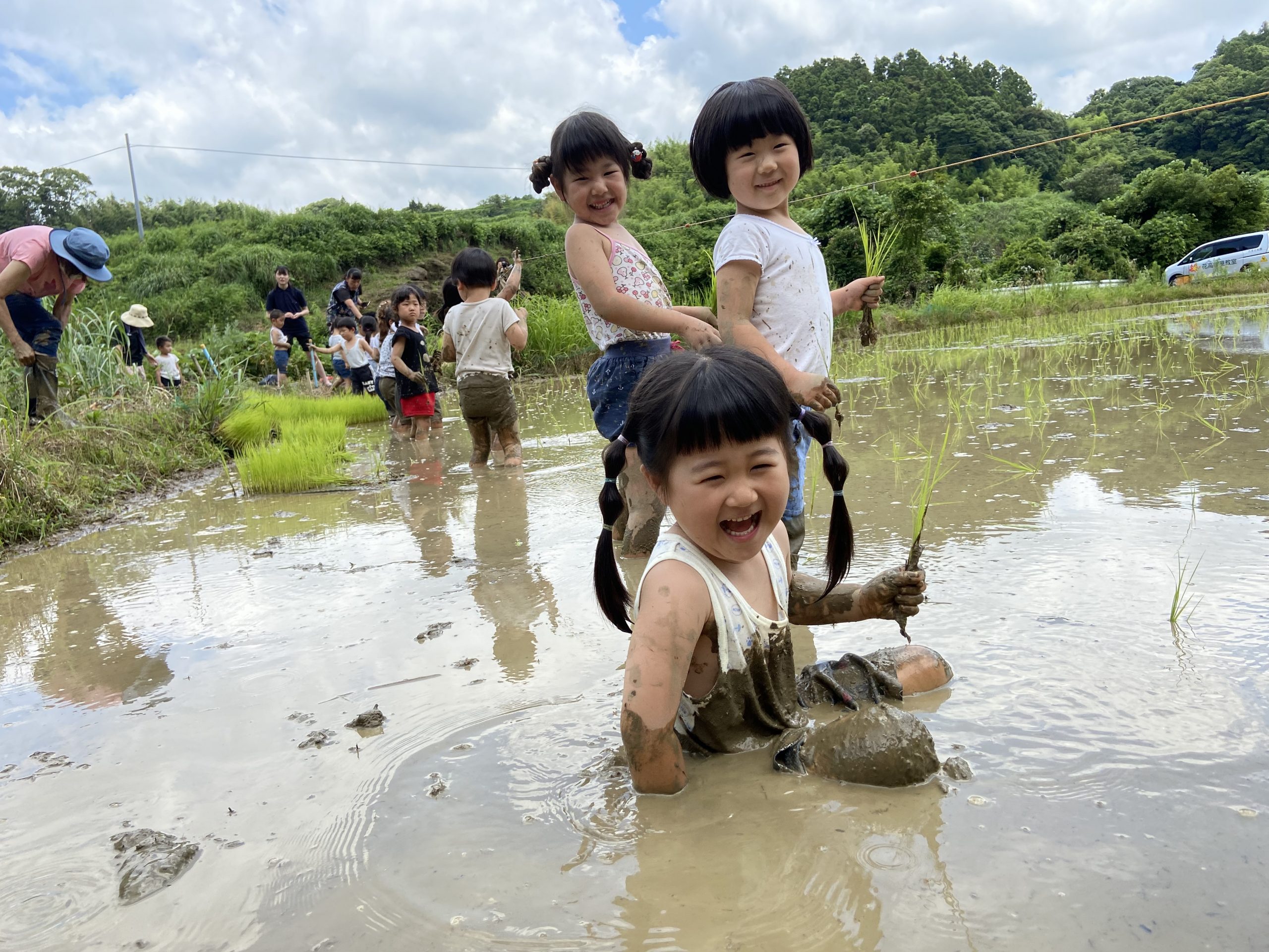 記事：田植えに挑戦！！！のサムネイル