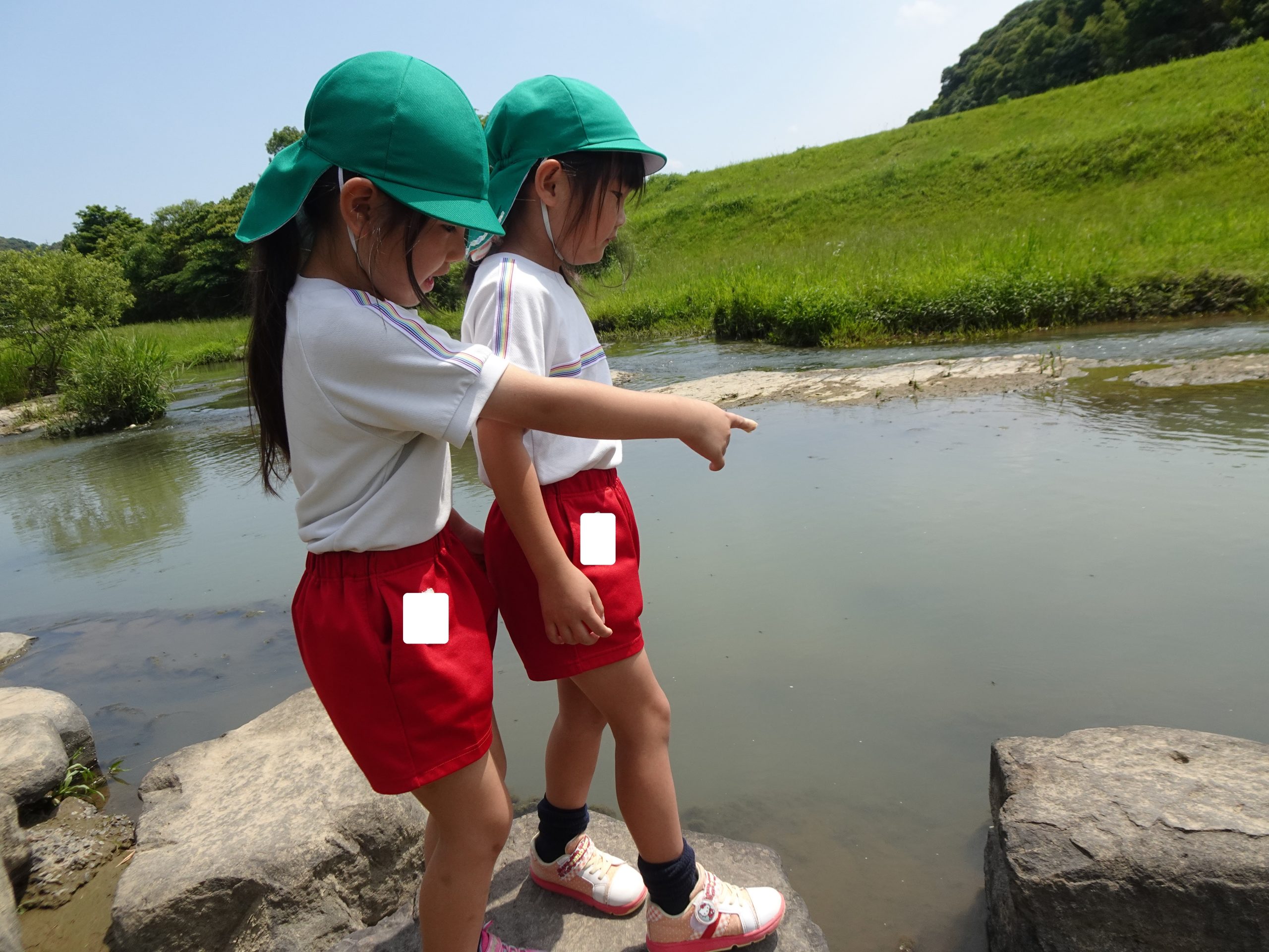 記事：いい天気だな～お散歩☀（年長組）のサムネイル