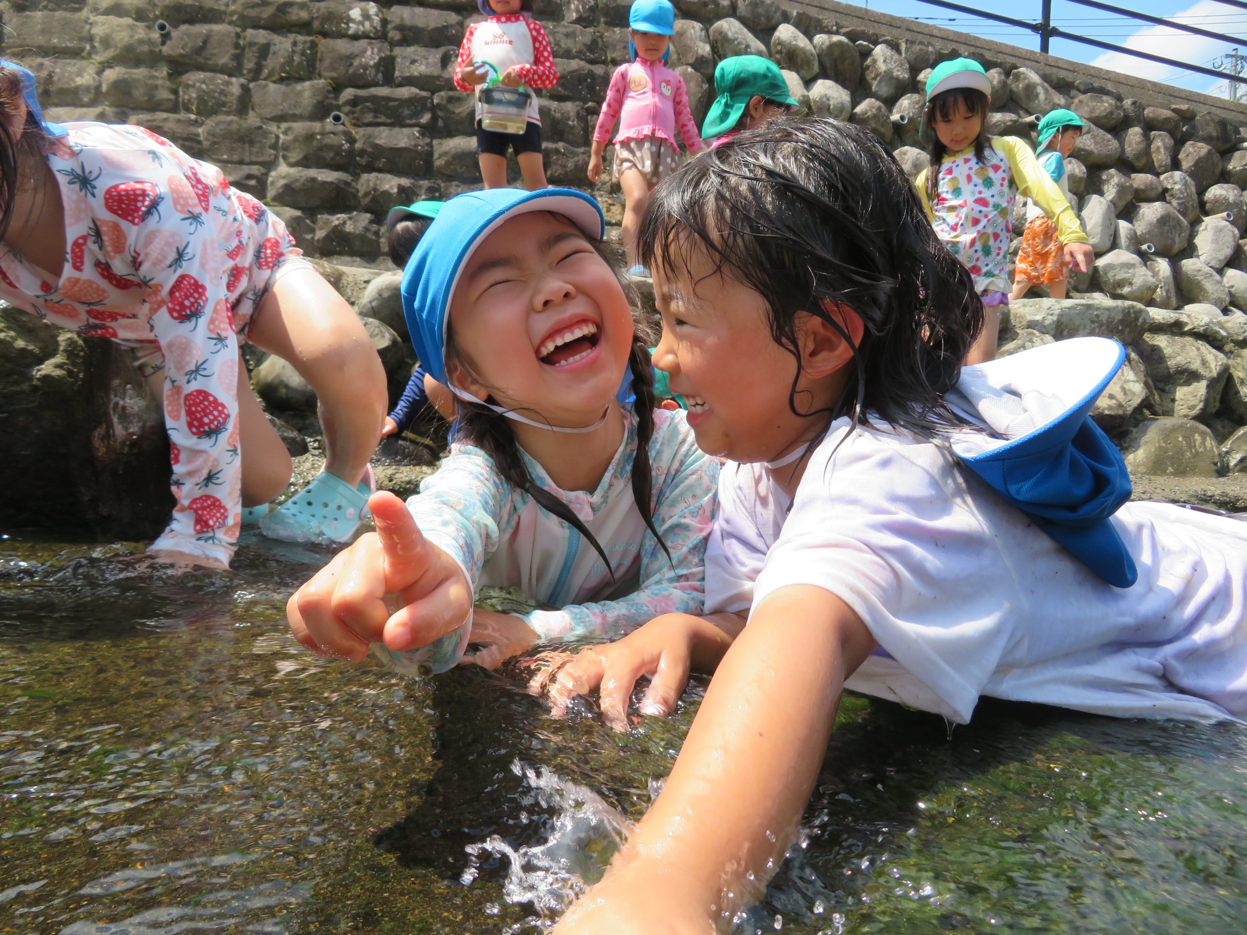 記事：川あそび🎵（年長組）のサムネイル