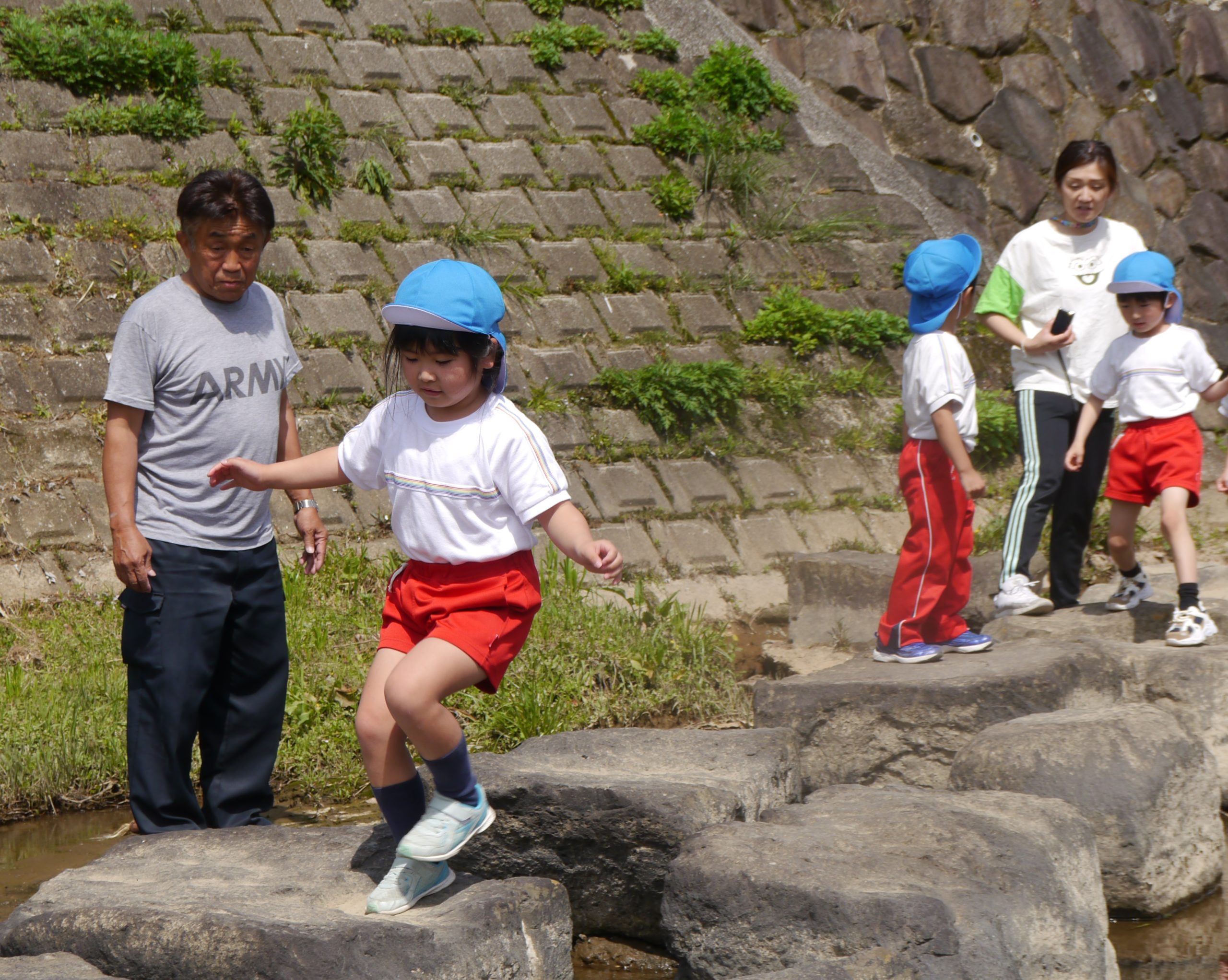 記事：お散歩☀（年長組）のサムネイル